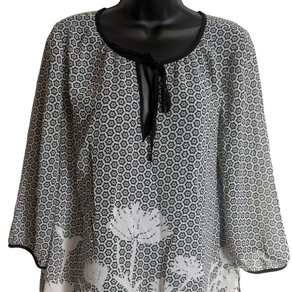 Ann Taylor Black White Floral Large Sheer Blouse Tie Neck 3/4 Keyhole Women EUC - Picture 2 of 9